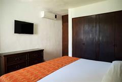 SUITE TRADICIONAL 1 CAMA KING SIZE 2 CAMAS