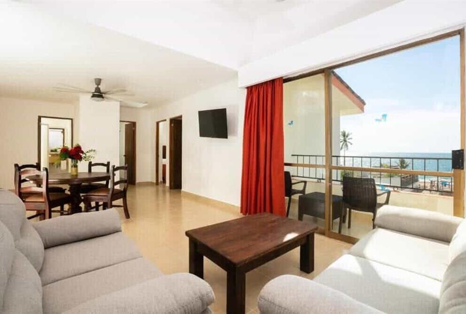 Suíte Família com Varanda-1.jpg