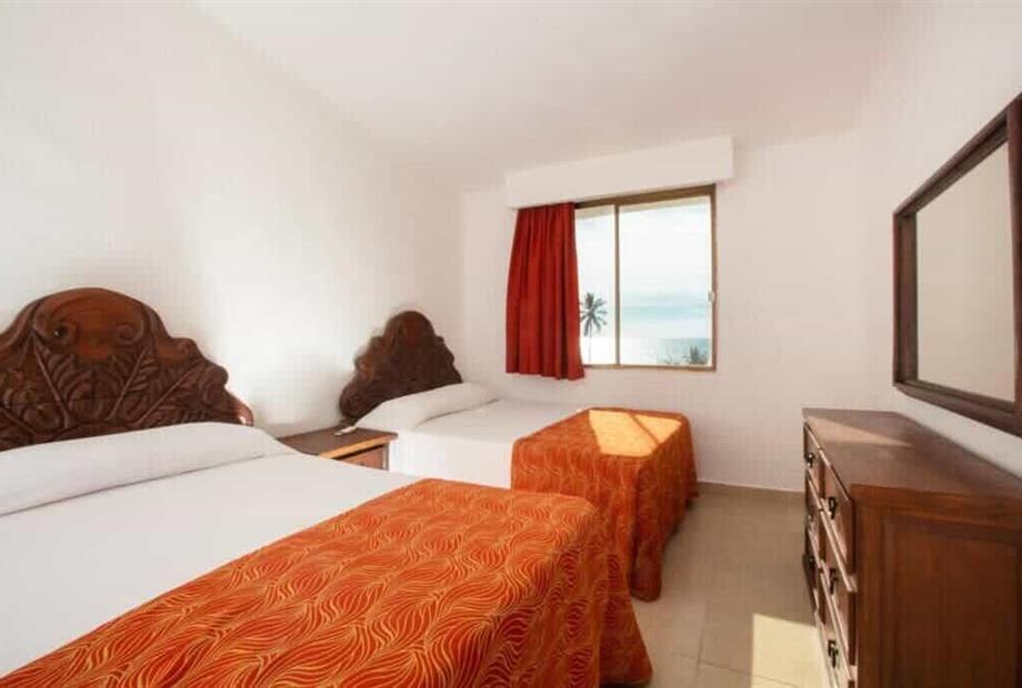 Suíte Família com Varanda-4.jpg