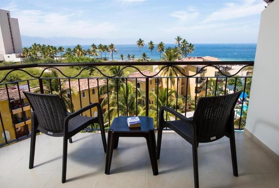 Quarto Deluxe com Cama King-size-2.jpg