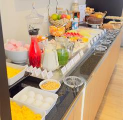 om foto cafe 2.jpg