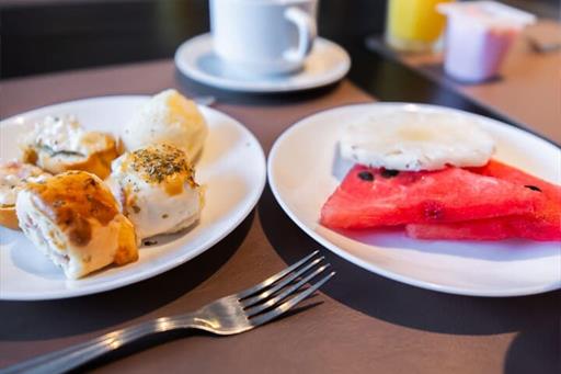 om cafe mesa posta 2.jpg