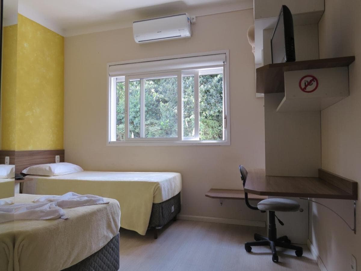 Adoro Hotel 2
