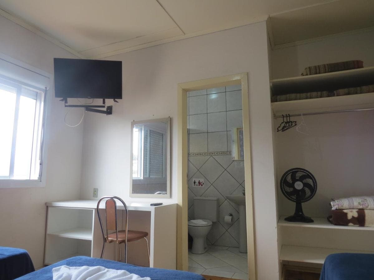 Adoro Hotel 3