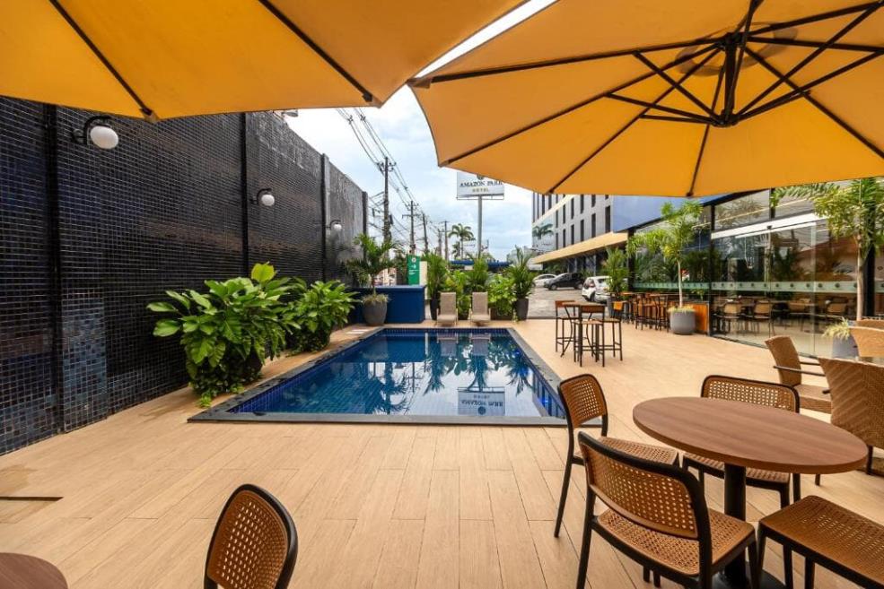 piscina amazon.jpg