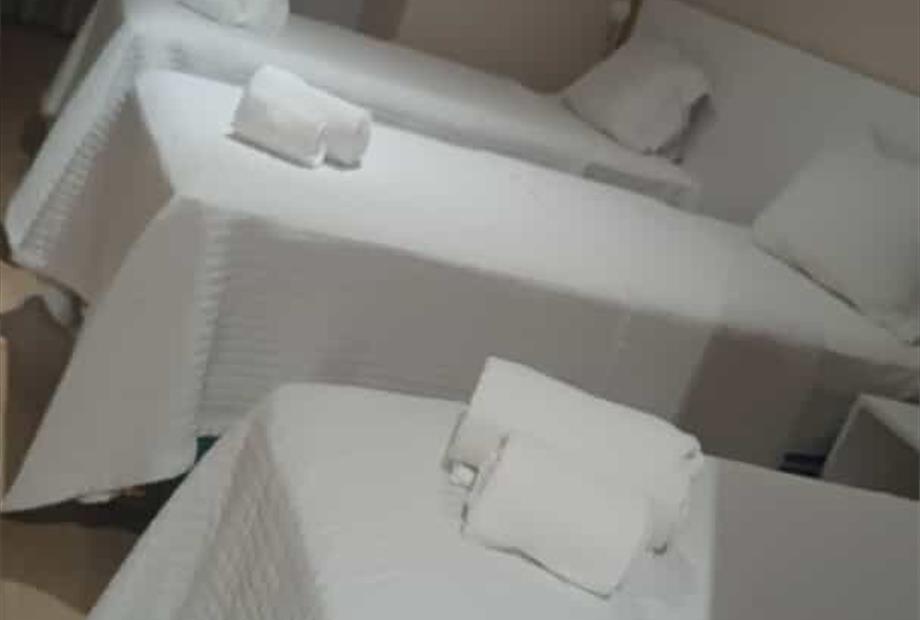 quarto triplo 4 (2).jpeg