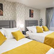 SUPERIOR CON DOS CAMAS DOBLES