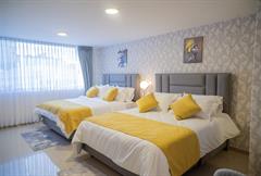 JUNIOR CON DOS CAMAS DOBLES Y TERRAZA