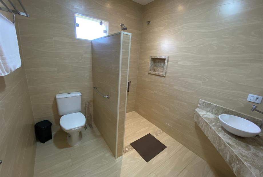 whatsapp image 2025-10-10 at 14.36.12.jpeg