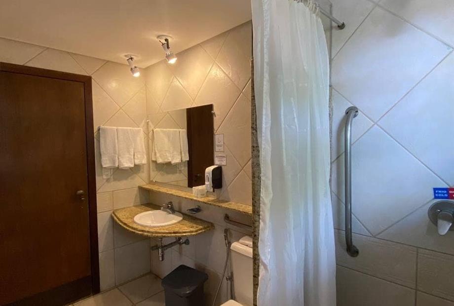 banheiro do master quadruplo.jpeg