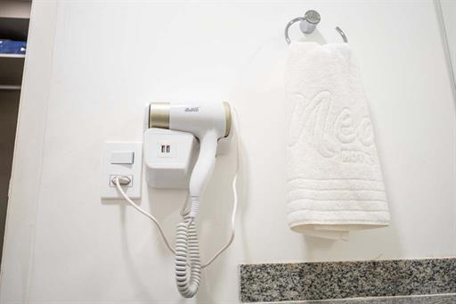 slsb - standard casal king - banheiro (2).jpg