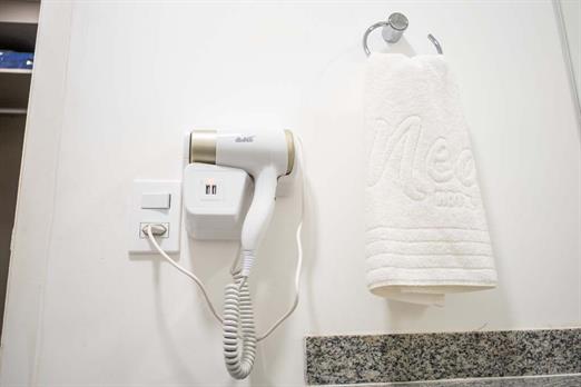 slsb - standard casal king - banheiro (2).jpg