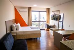 Standard Casal Queen com sofá cama