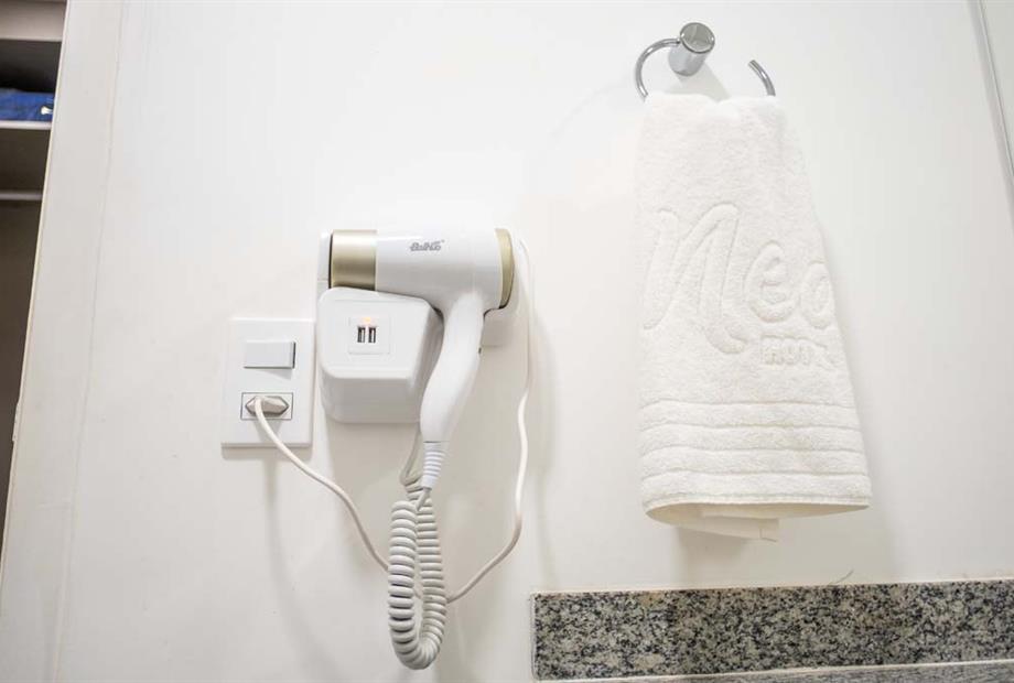 slsb - standard casal king - banheiro (2).jpg