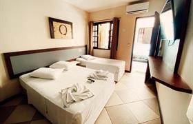 Apartamento (3 Adultos)  / Flat Térreo do Lonier Praia Inn Flats