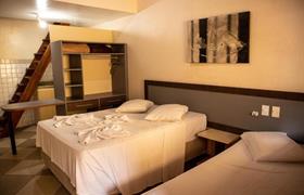 Apartamento Duplex (4 Adultos) / Flat Mezanino do Lonier Praia Inn Flats