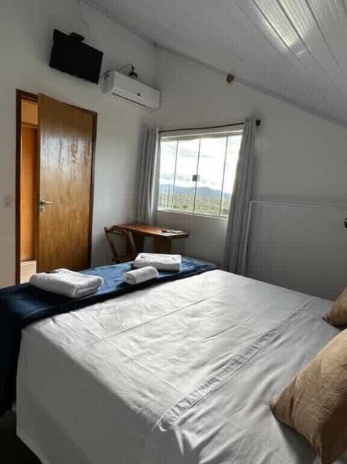 Quarto Duplo com Varanda-10.jpg