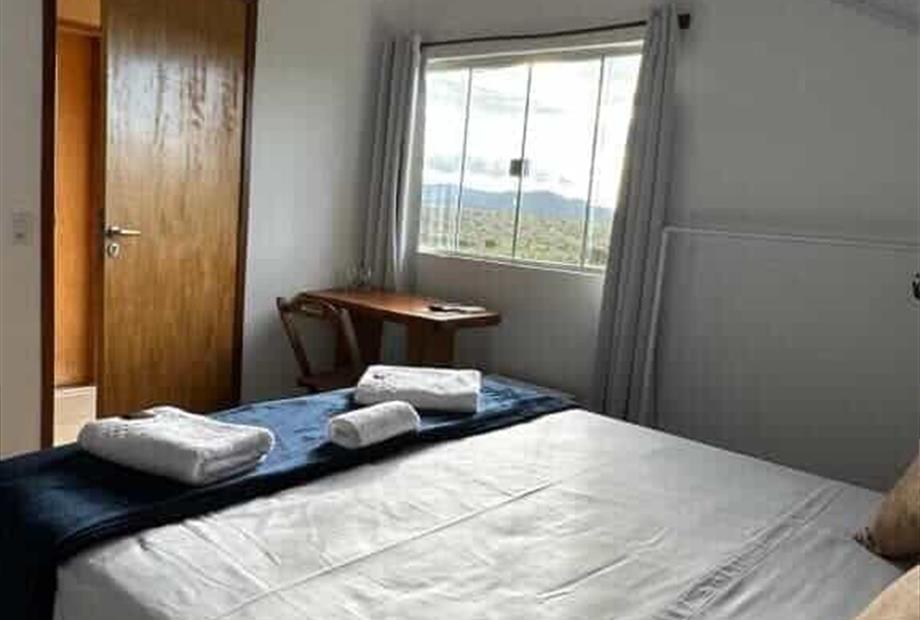 Quarto Duplo com Varanda-10.jpg