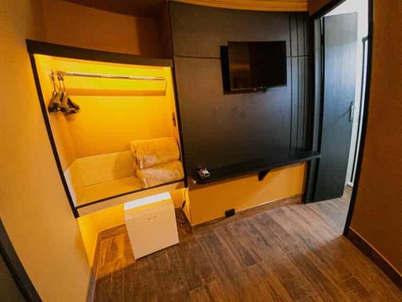 zagat 04-02-11_11zon.jpg