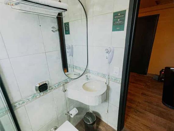 zagat 04-02-7_11zon.jpg