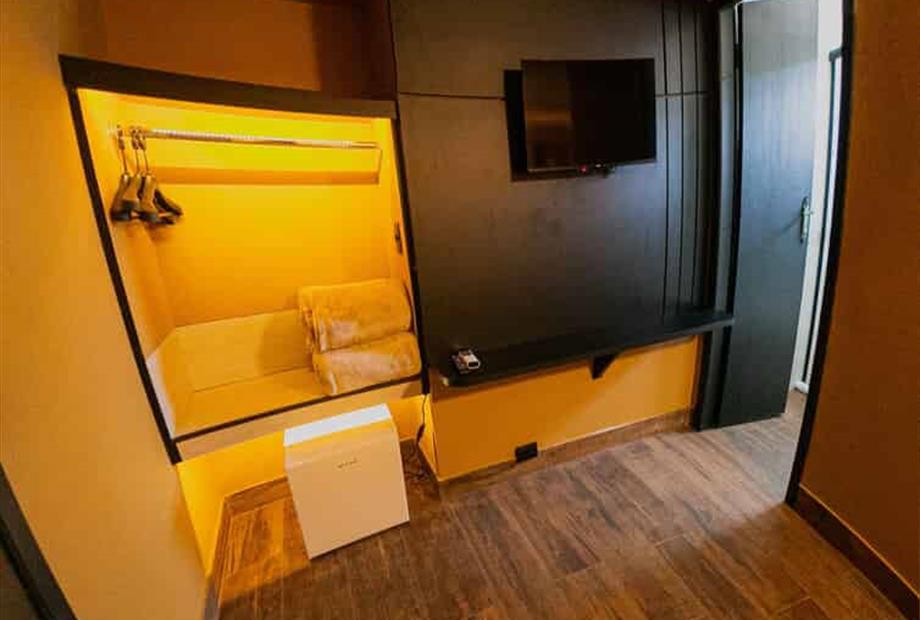 zagat 04-02-11_11zon.jpg