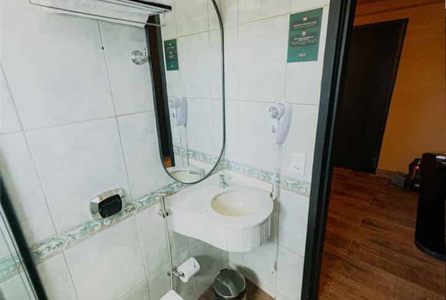 zagat 04-02-7_11zon.jpg