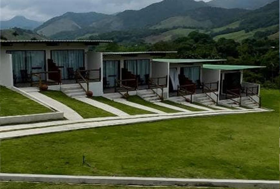 Suíte com Varanda-2.jpg