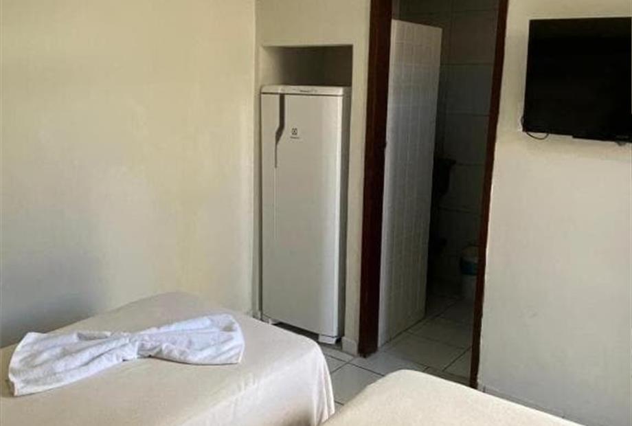 Quarto com Cama de Casal ou 2 de Solteiro-2.jpg