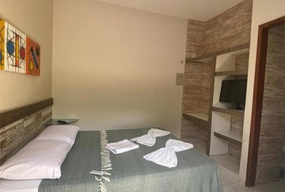 Quarto com Cama de Casal ou 2 de Solteiro-3.jpg