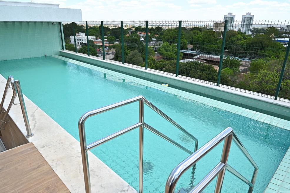 piscina_2 red.jpg
