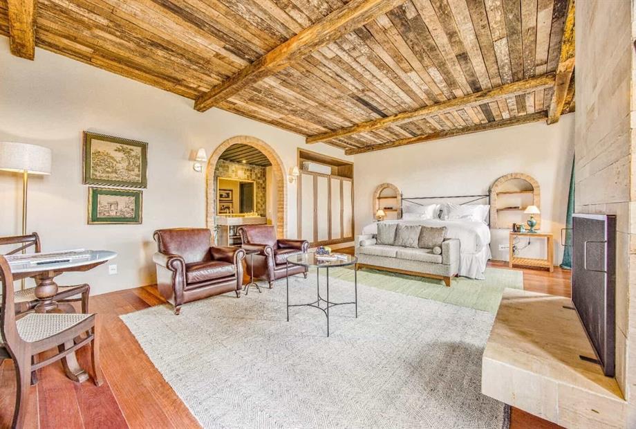 whatsapp image 2025-10-30 at 14.48.03.jpeg