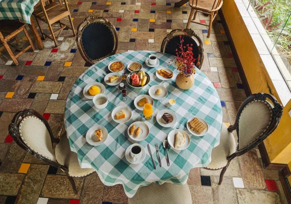 buffet café3.jpg