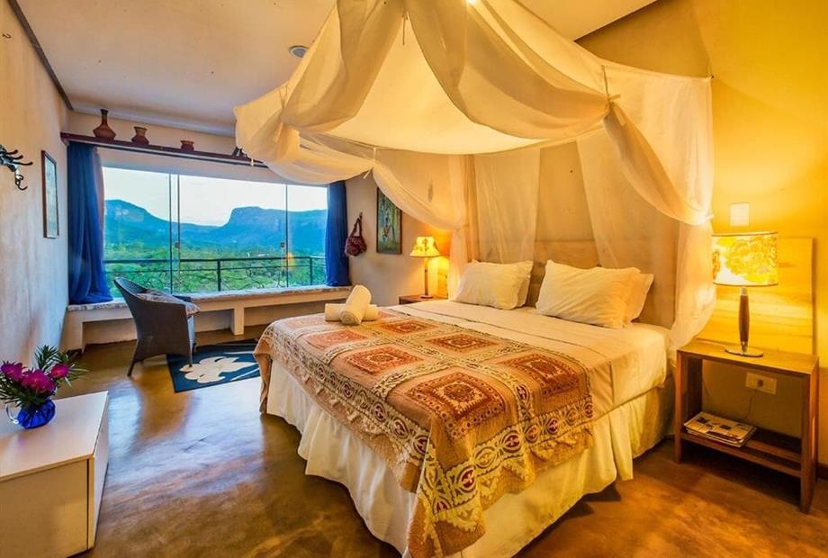 quarto capão da vista cama.jpg