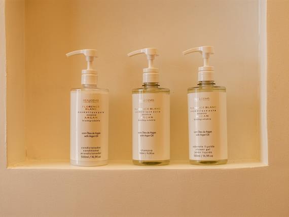 whatsapp image 2025-11-01 at 17.31.10 (30).jpeg