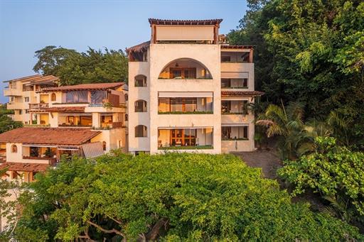 hotel fachada pacific resorts ob 1.jpg