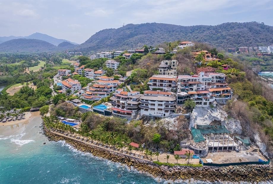 foto dron_b-15 fachada hotel ob6.jpg