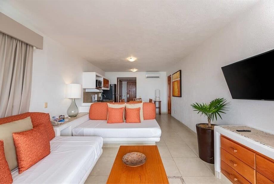 2 baños mini alberca 2 sofas cama ob 2.jpg