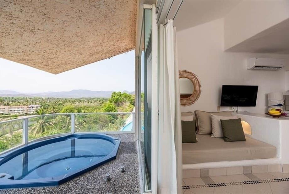 jacuzzy 2 sofas camas ob.4jpg.jpg