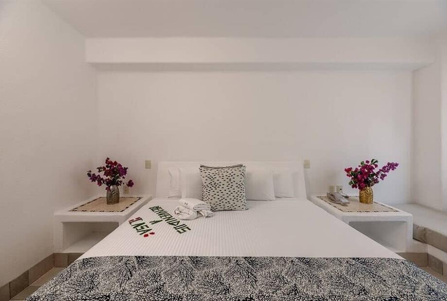 jacuzzy 2 sofas camas ob.10jpg.jpg