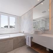 Super Luxo Com banheira de hidromassagem Quádruplo