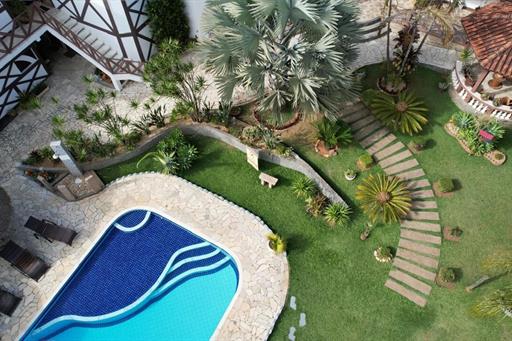 whatsapp image 2025-12-05 at 09.30.26 (15).jpeg