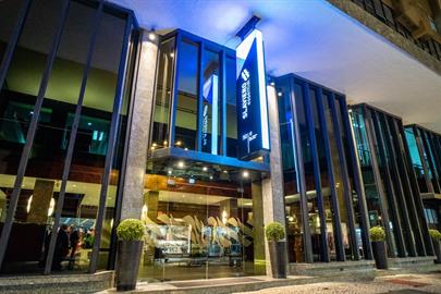 scph - fachada - noturno (6).jpg