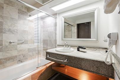 scph - luxo família triplo - banheiro  (3).jpg