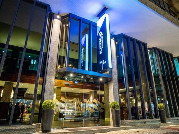 scph - fachada - noturno (6).jpg