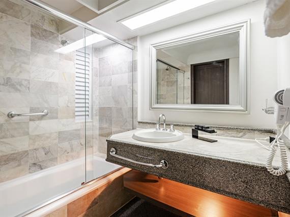 scph - luxo família triplo - banheiro  (3).jpg