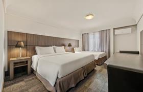 Luxo Família Triplo do Slaviero Hotel Curitiba Centro
