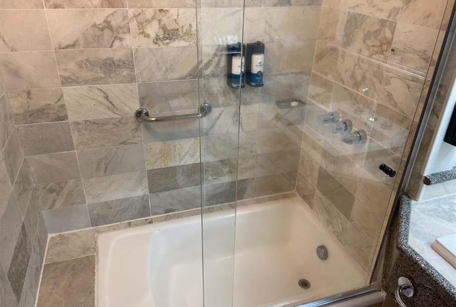 scph - premium triplo - banheiro (4).jpg