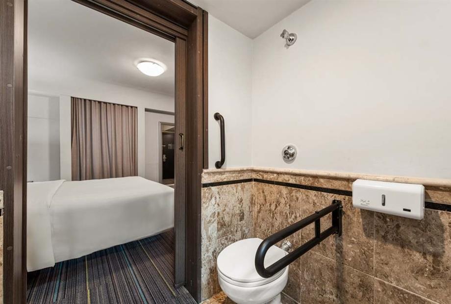 scph - semi-adaptado - banheiro (4).jpg