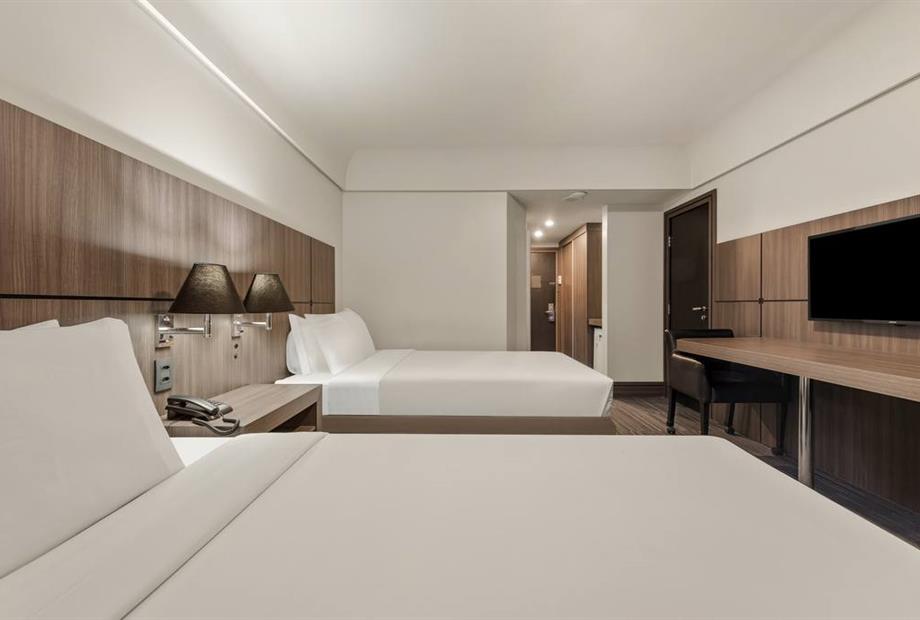 scph - luxo twin (2).jpg