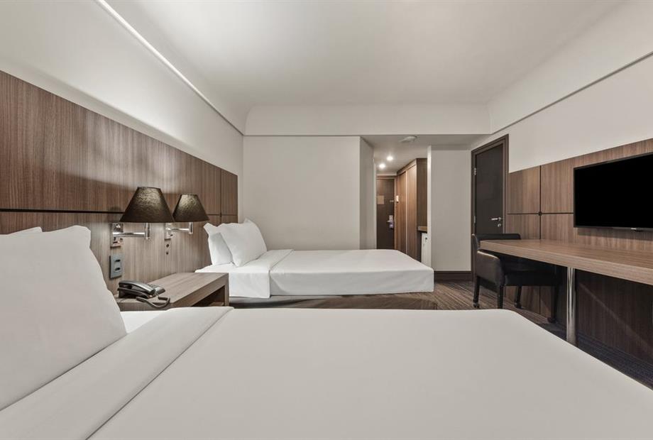 scph - luxo twin (8).jpg